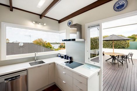 Photo of property in 6 Fowlers Avenue, Frankton, Hamilton, 3204