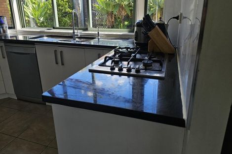 Photo of property in 11 San Vito Place, Henderson, Auckland, 0612