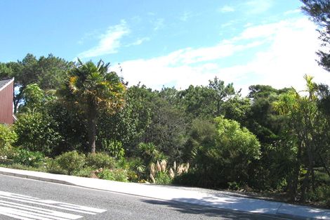 Photo of property in 1/13 Saddleback Rise, Murrays Bay, Auckland, 0630