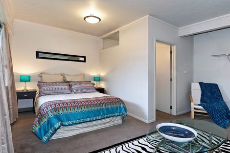 Photo of property in 55a/2 West Lynn Road, Titirangi, Auckland, 0604