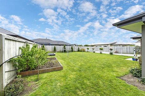 Photo of property in 52a Lewis Crescent, Rolleston, 7614