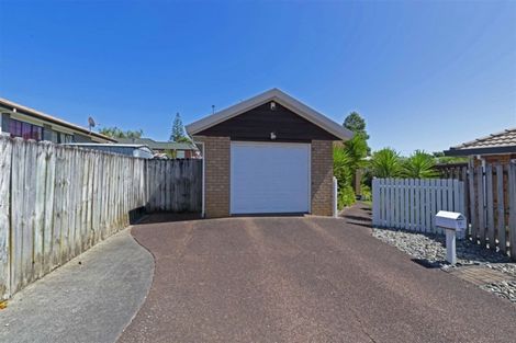 Photo of property in 12 Martin Jugum Lane, Ranui, Auckland, 0612