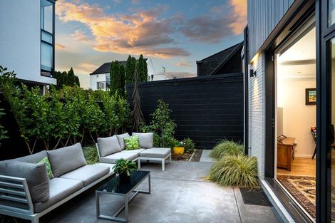 Photo of property in 2/57 Carlton Mill Road, Merivale, Christchurch, 8014