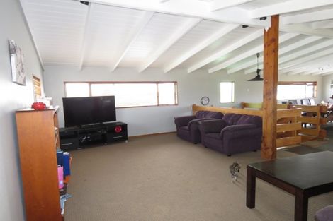 Photo of property in 16 Coates Street, Westport, 7825