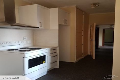 Photo of property in 2/3170 Great North Road, New Lynn, Auckland, 0600