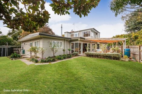 Photo of property in 221b Victoria Avenue, Hokowhitu, Palmerston North, 4410