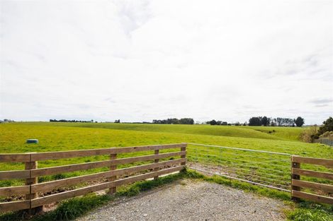 Photo of property in 73 Brightwell Road, Marton, 4894