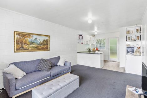 Photo of property in 3/19a Verbena Road, Birkdale, Auckland, 0626