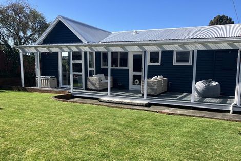 Photo of property in 363 Kapiti Road, Paraparaumu Beach, Paraparaumu, 5032