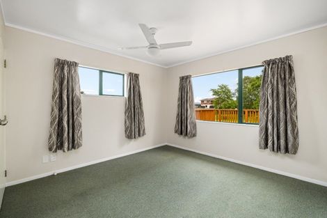Photo of property in 18 Osprey Drive, Welcome Bay, Tauranga, 3112