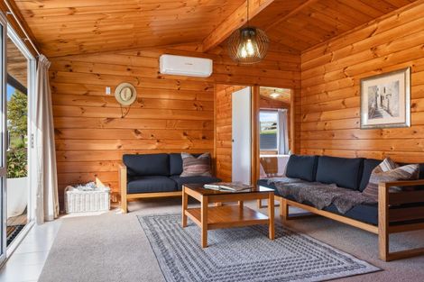 Photo of property in 80 Hampson Place, Hamurana, Rotorua, 3072