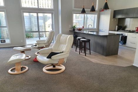 Photo of property in 9a Madeira Close, Whitby, Porirua, 5024