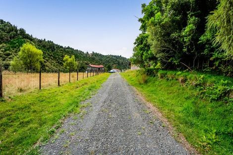 Photo of property in 568 Matau Road North, Matau, Stratford, 4395