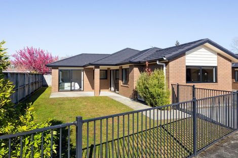Photo of property in 63u5 Knighton Road, Hillcrest, Hamilton, 3216