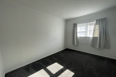 Photo of property in 1/84 Lake Road, Northcote, Auckland, 0627