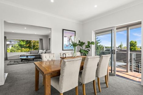 Photo of property in 37 Tauroa Road, Havelock North, 4130