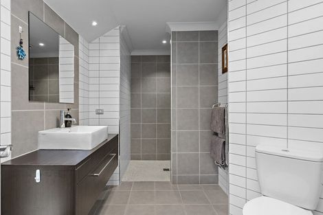 Photo of property in 25 Madison Street, Cambridge, 3434