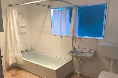 Photo of property in 5a Magnolia Grove, Maungaraki, Lower Hutt, 5010