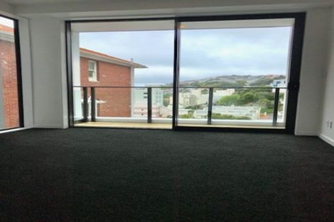 Photo of property in 18a Oriental Terrace, Oriental Bay, Wellington, 6011