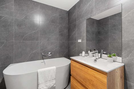 Photo of property in 3 Whawhaki Lane, Kumeu, 0810