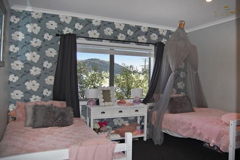 Photo of property in 7 Mountain Road, Kaiwaka, Maungaturoto, 0587