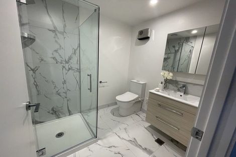 Photo of property in 11/22 Yeovil Road, Te Atatu Peninsula, Auckland, 0610