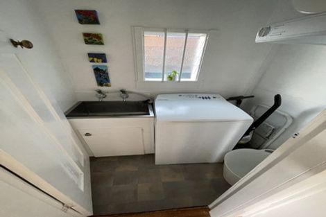 Photo of property in 9 Copley Street, New Lynn, Auckland, 0600