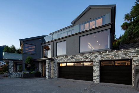 Photo of property in 38 Edinburgh Drive, Queenstown, 9300