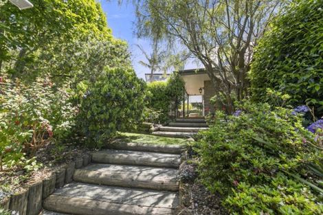 Photo of property in 17 Pokapu Place, Bethlehem, Tauranga, 3110