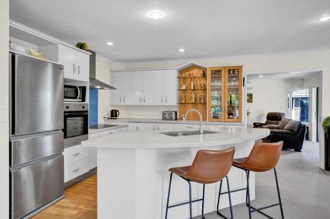 Photo of property in 3 Whenu Way, Bell Block, New Plymouth, 4312