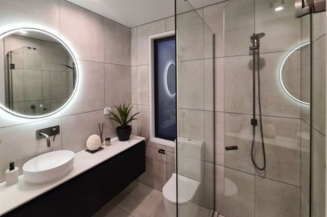 Photo of property in 23u2 Strowan Avenue, Fairfield, Hamilton, 3214