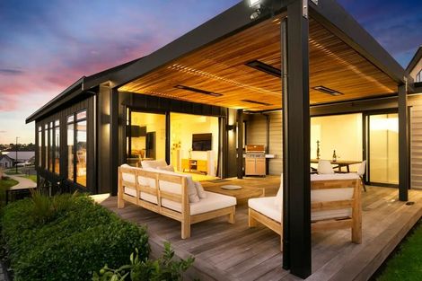 Photo of property in 25 Hurihuri Road, Okura Bush, Silverdale, 0794