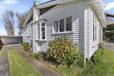 Photo of property in 3 Barrett Street, Westown, New Plymouth, 4310