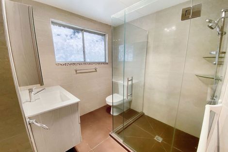 Photo of property in 8 Bentley Avenue, Glenfield, Auckland, 0629