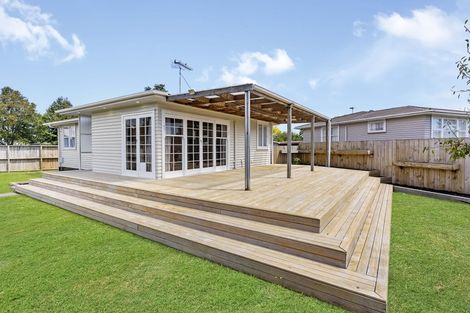 Photo of property in 1/1 Cooper Place, Papakura, 2110