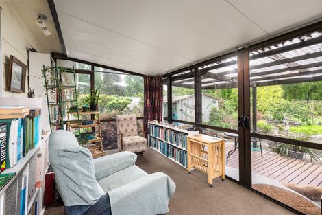 Photo of property in 92 Timaru Road, Waimate, 7924