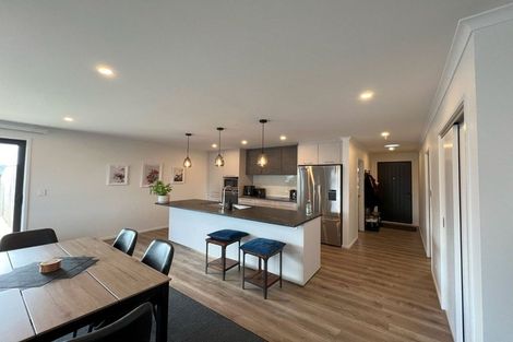 Photo of property in 2 Ricketts Road, Wainui, 0932