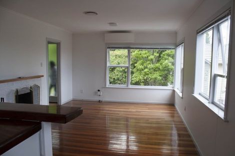 Photo of property in 17 Windy Ridge Road, Glenfield, Auckland, 0629