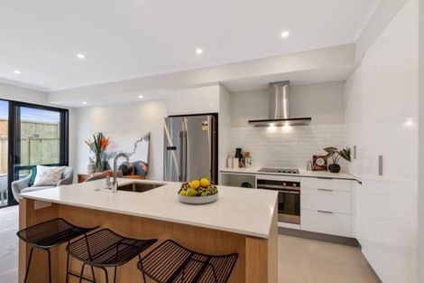 Photo of property in 30 Owen Chapman Drive, Red Beach, 0932