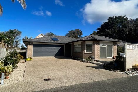 Photo of property in 4a Forest Glen, Orewa, 0931
