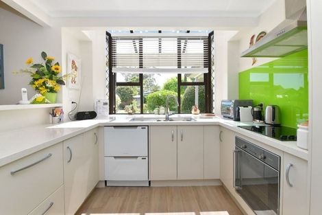 Photo of property in 59 Maygrove Drive, Orewa, 0931