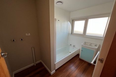 Photo of property in 8 Hudson Street, Bryndwr, Christchurch, 8053