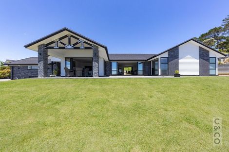 Photo of property in 104 Solan Drive, Waimauku, 0812