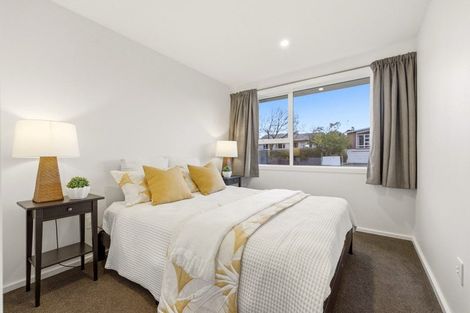 Photo of property in 274 Lake Terrace Road, Shirley, Christchurch, 8061