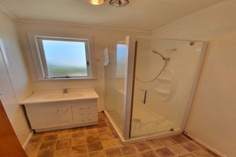 Photo of property in 48 Kapuka Road, Mangere Bridge, Auckland, 2022