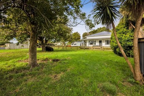Photo of property in 14 Weld Street, Normanby, Hawera, 4614