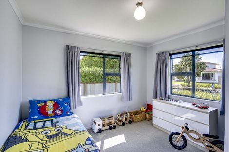 Photo of property in 27 King Street, Taradale, Napier, 4112