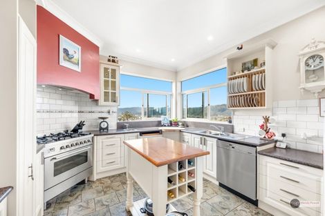 Photo of property in 11c Miromiro Road, Normandale, Lower Hutt, 5010