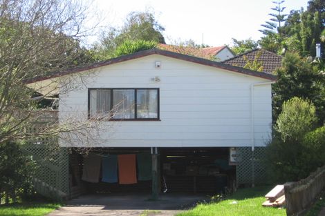 Photo of property in 12a Derwent Crescent, Titirangi, Auckland, 0604