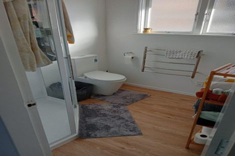 Photo of property in 1033a Fergusson Drive, Clouston Park, Upper Hutt, 5018